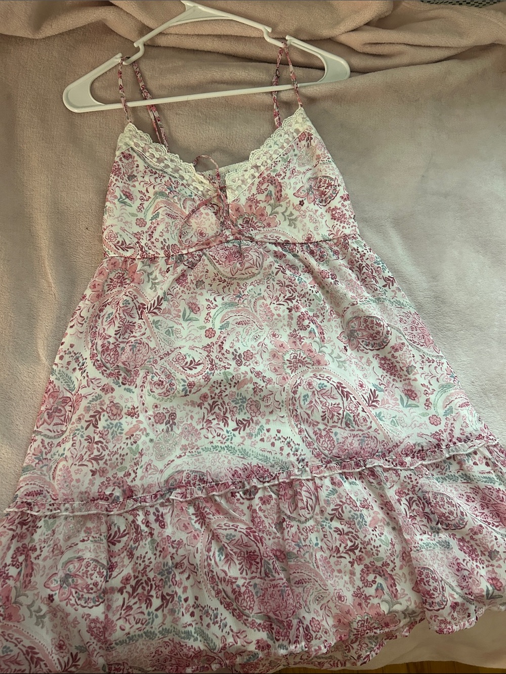 Hollister Pink Paisley Lace-Trim Chemise